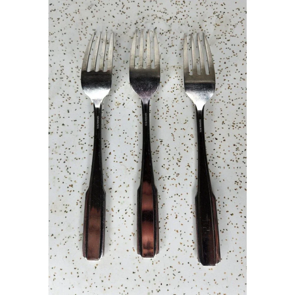Oneida FREMONT Flatware Glossy Stainless 7 3/8